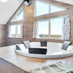 Spacious Retreat Near - By Traum *