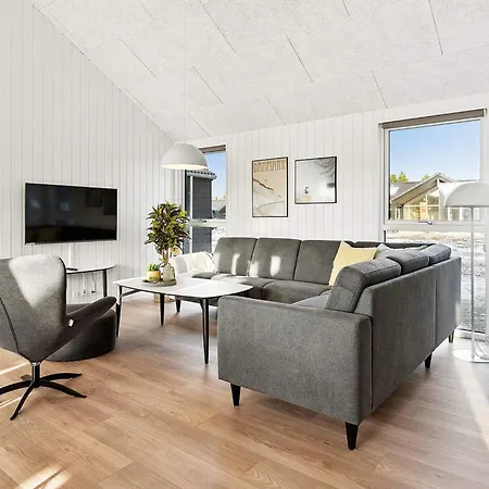 Spacious Retreat Near