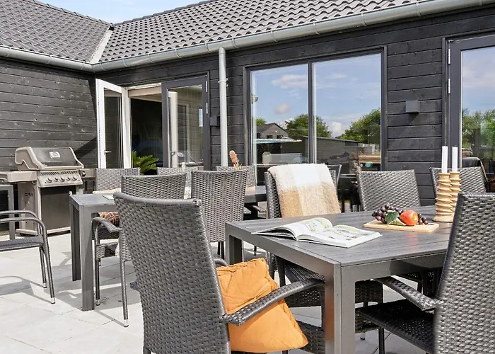 Spacious Retreat Near - By Traum *